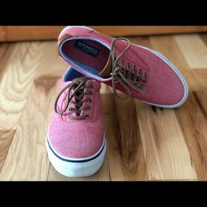 Men’s Sperry striper sneaker